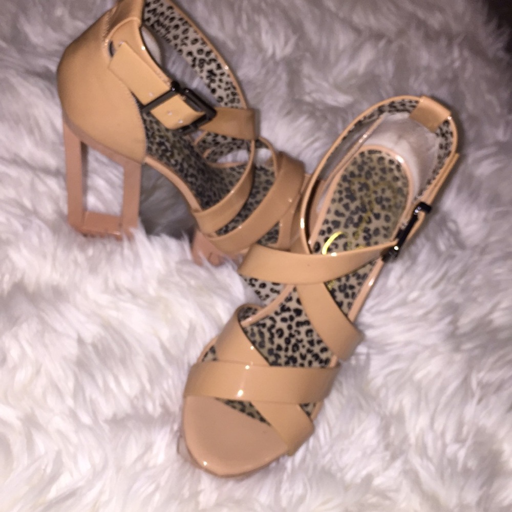 Jessica Simpson Pumps